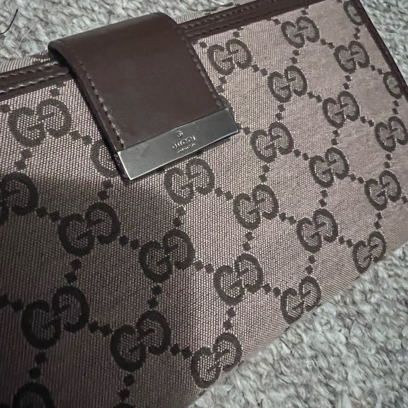 Authentic Gucci pre loved long wallet - Picture 5 of 5